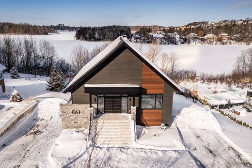 Detached House in Cowansville, Montérégie