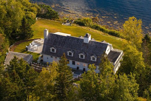 Detached House in Chester, Nova Scotia