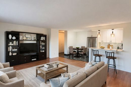 Appartamento a Astoria, Queens County