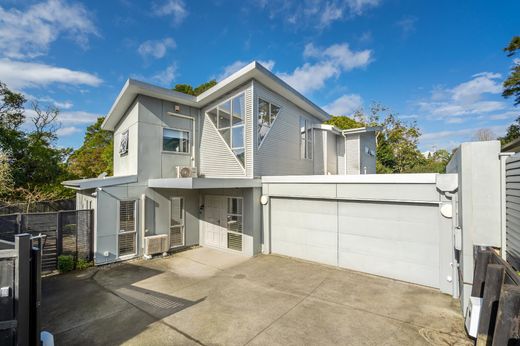 تاون هاوس ﻓﻲ Titirangi, أوكلاند