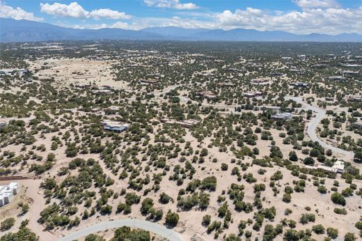 Land in Santa Fe, Santa Fe County