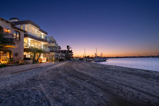 Detached House in Long Beach, Los Angeles County
