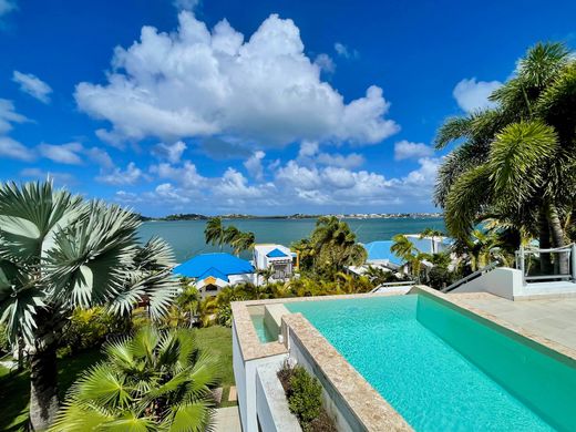 ﻓﻴﻼ ﻓﻲ Maho Reef