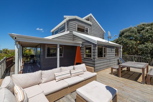 Detached House in Whareama, Masterton