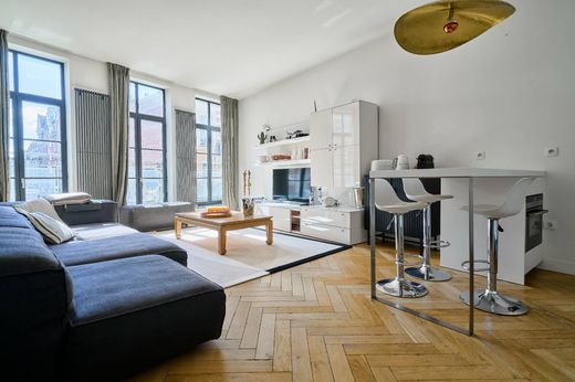 Apartment / Etagenwohnung in Lille, Nord