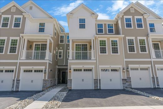 Casa di città a Warren Township, Somerset County