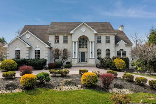 Detached House in Warren Township, Somerset County