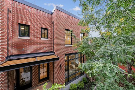 Townhouse in Washington, Washington County