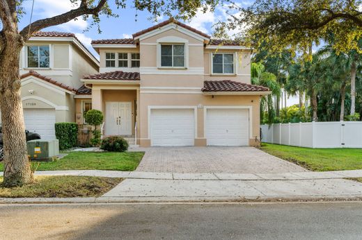 Townhouse in Miramar, Broward County