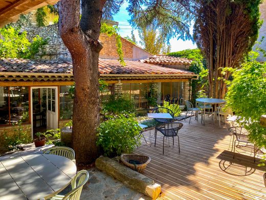Maison individuelle à Saint-Martin-de-Castillon, Vaucluse