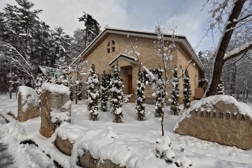 Detached House for sale in Hakuba