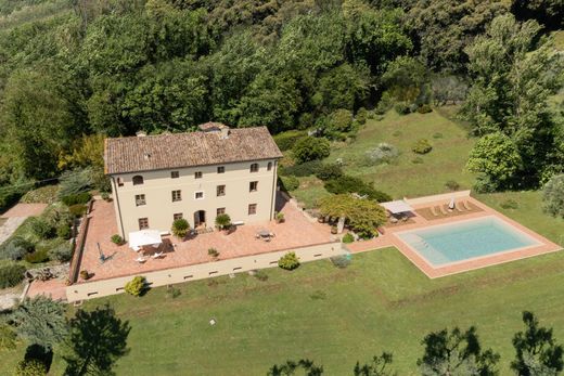 Einfamilienhaus in Lucca, Provincia di Lucca