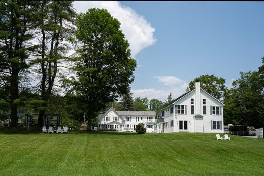 Luxury home in Woodstock, Windsor County