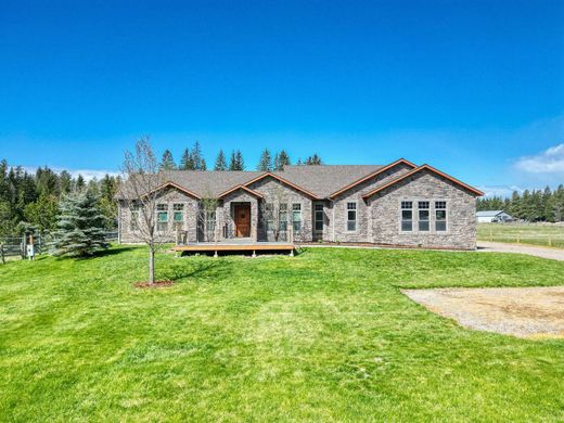 Casa Unifamiliare a Columbia Falls, Flathead County