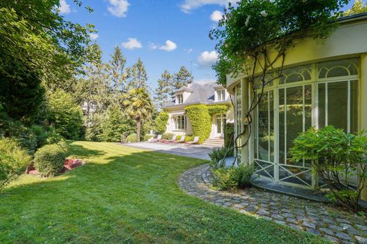 Casa Unifamiliare a Rueil-Malmaison, Hauts-de-Seine
