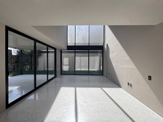 Detached House in Santiago de Querétaro, Querétaro