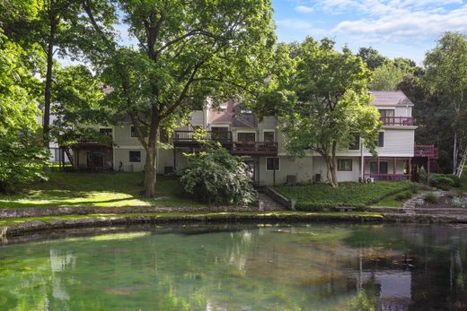 Townhouse - Irvington, Westchester County