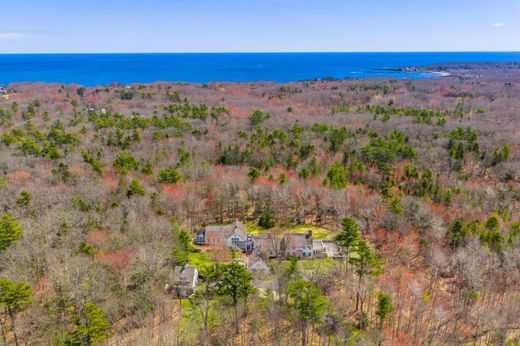 Detached House in Cape Elizabeth, Cumberland County