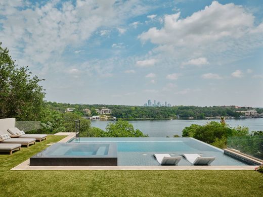 Detached House in Austin, Travis County