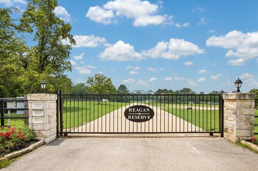 Land in Magnolia, Montgomery County