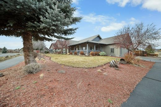 Luxury home in Prineville, Crook County