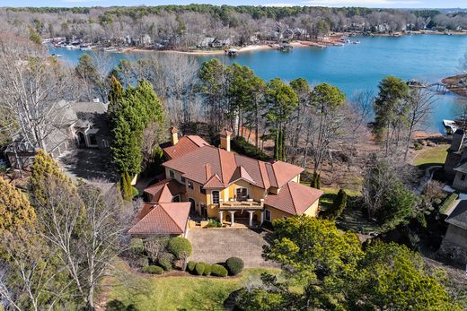 Detached House in Mooresville, Iredell County