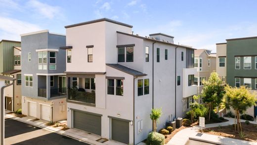 ﺷﻘﺔ ﻓﻲ Irvine, مقاطعة أورانج، كاليفورنيا