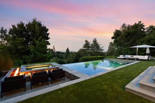 Vrijstaand huis in Los Altos Hills, Santa Clara County