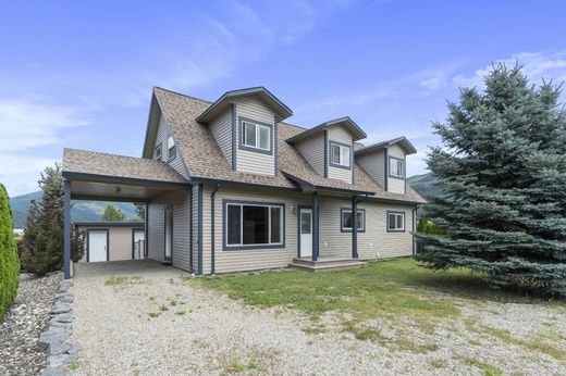 Частный Дом, Сэлмон-Арм, British Columbia