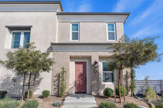 Apartment / Etagenwohnung in San Marcos, San Diego County