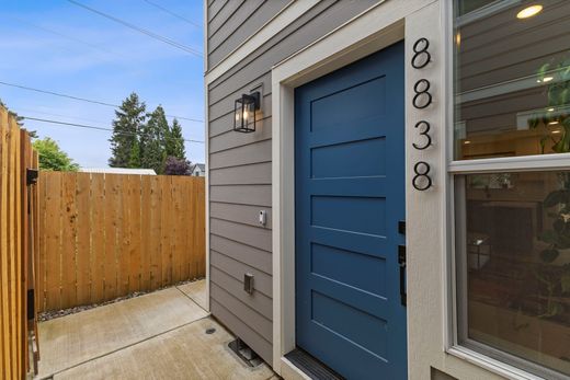 Apartment in Portland, Multnomah County