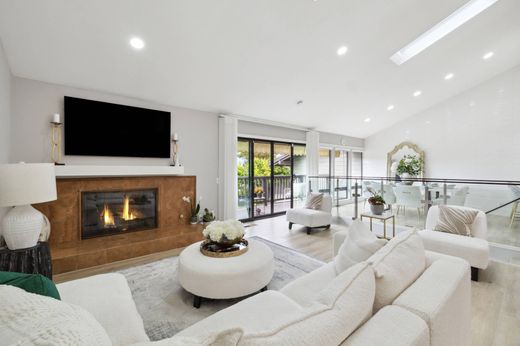 Apartment for rent per month in Irvine