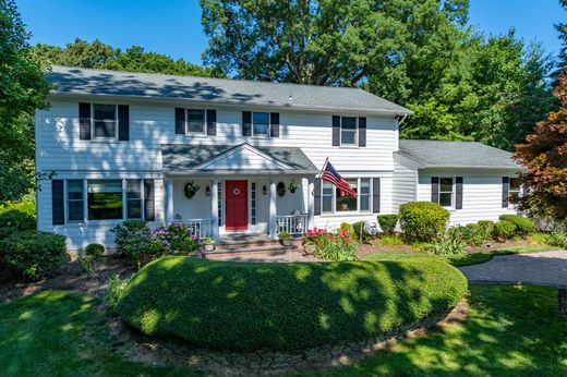 Detached House in Cold Spring Harbor, Suffolk County