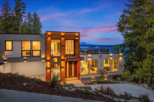Detached House in Mercer Island, King County