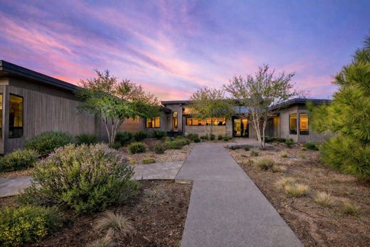 Luxury home in Bend, Deschutes County