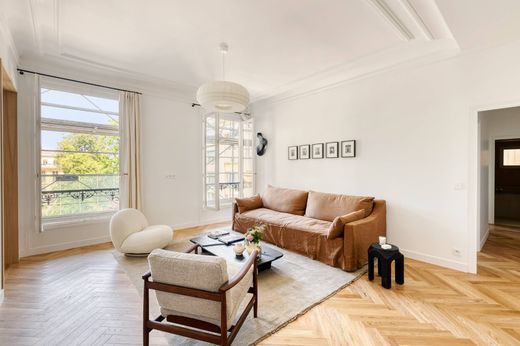 Apartament w Tour Eiffel, Invalides – Ecole Militaire, Saint-Thomas d’Aquin, Paris