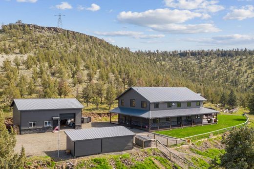 Luxury home in Prineville, Crook County