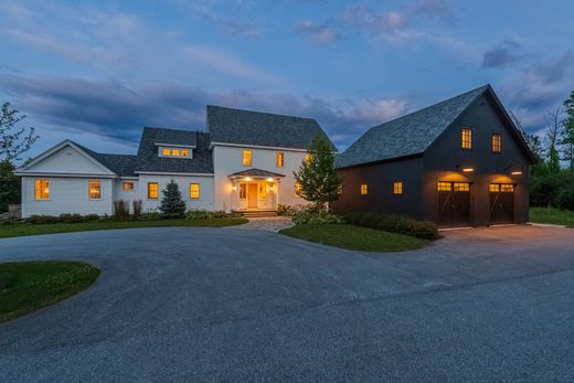 Detached House in Manchester, Bennington County