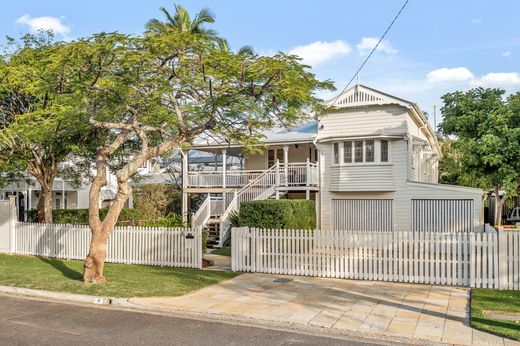 Luxury homes for sale in Brisbane, Queensland - LuxuryEstate.com