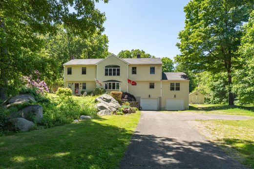 Detached House in Madison, New Haven County