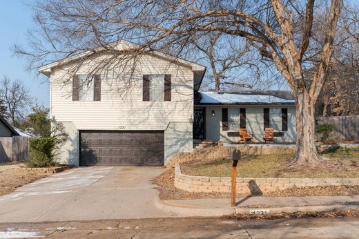 Luxury home in Edmond, Oklahoma County