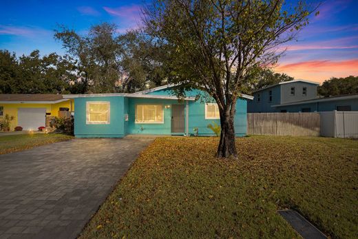 Casa Independente - St. Petersburg, Pinellas County