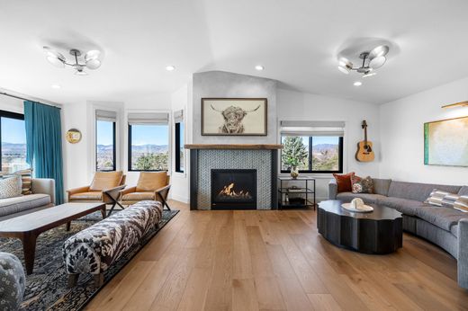 Detached House in Arvada, Jefferson County