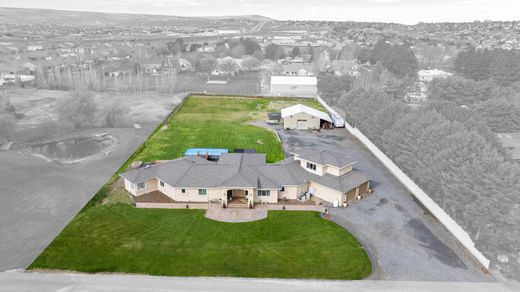 Detached House in Kennewick, Benton County