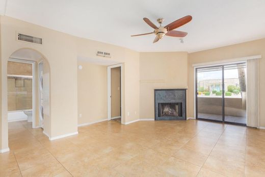 Apartment in Paradise Valley, Maricopa County