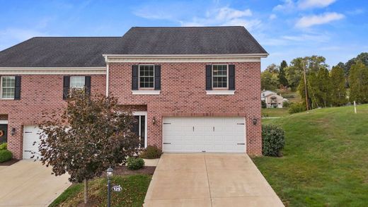 Townhouse in Imperial, Allegheny County