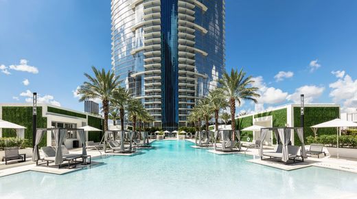 Apartment / Etagenwohnung in Miami, Miami-Dade County