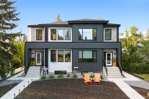 Detached House in Edmonton, Alberta