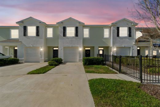 Detached House in Land O' Lakes, Pasco County
