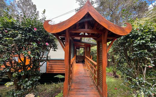 Luxury home in Volcano, Hawaii County